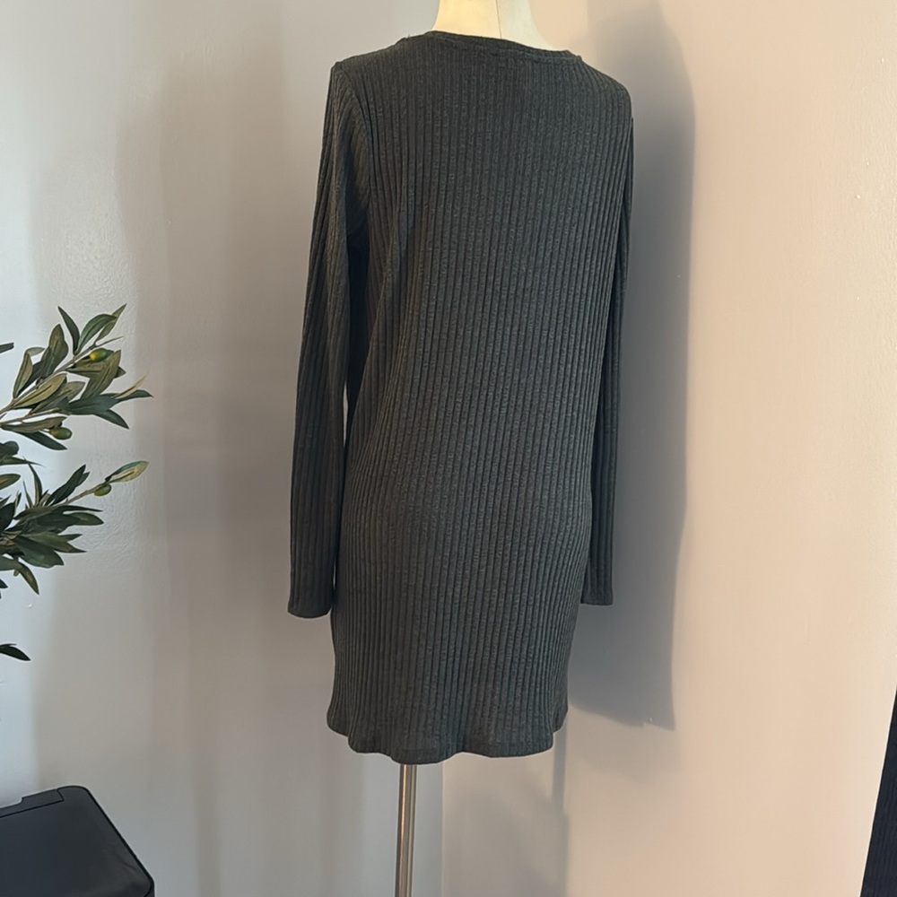 Forever 21 Ribbed Dress - Picture 2 of 3
